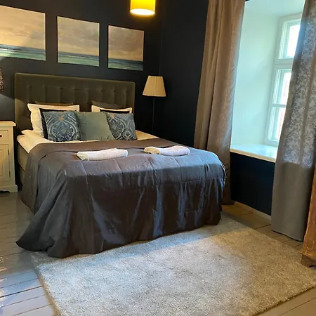 Pensionat Ontika Guesthouse *